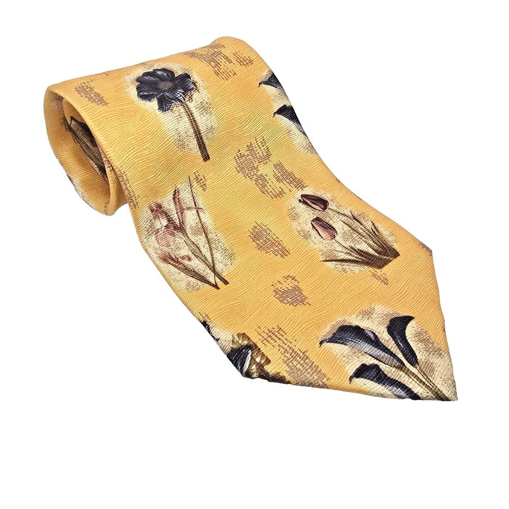 Rare Omaggio by‎ Robert Talbott  100% Silk Hand Made Tie Yellow Design 18604